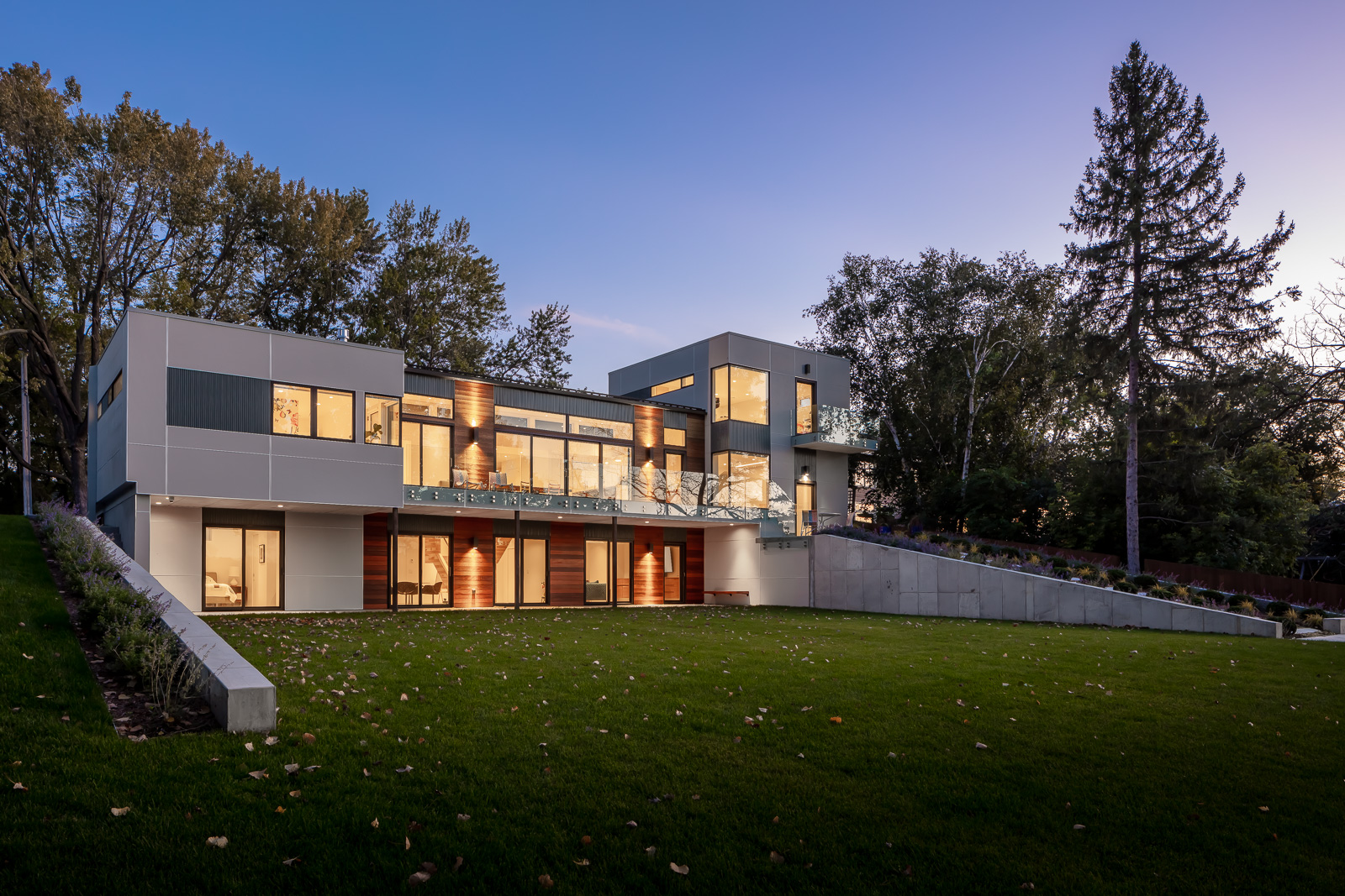 Lakefront Modern - Shelter Architecture